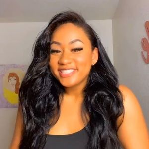 Meet your Posher, Belle